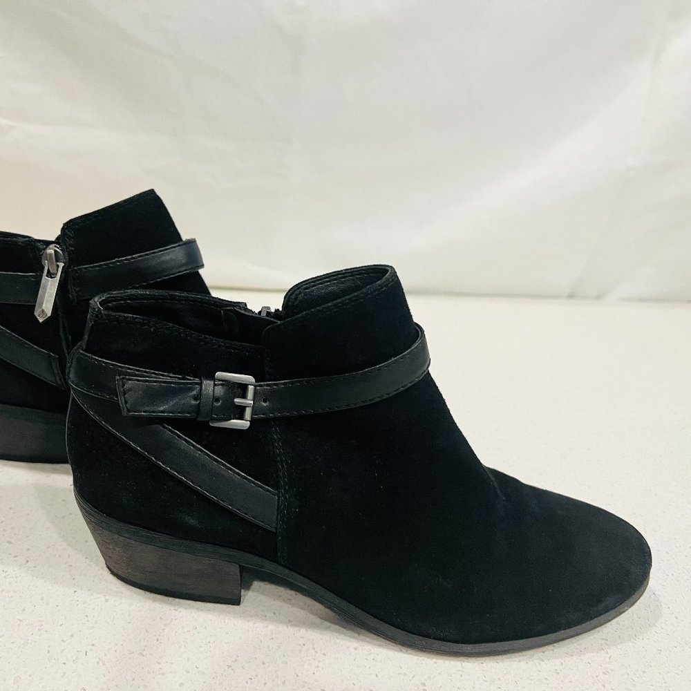 Sam Edelman Black Suede ankle boots, low heel, Size 7